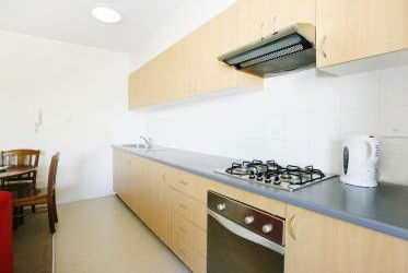 130 Carillon Avenue - Surfers Paradise Gold Coast 2