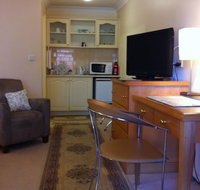 Champagne Rose Suite