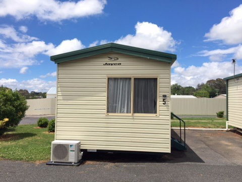 Canobolas Caravan Park - Surfers Paradise Gold Coast 4