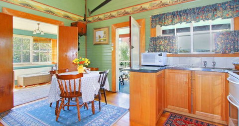 A Settlers Cottage - Surfers Paradise Gold Coast 3