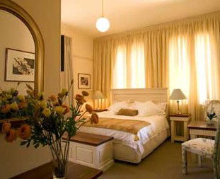 Amazing Country Escapes - Five Frogs - Surfers Paradise Gold Coast 5
