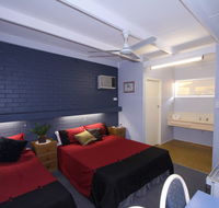 Moore Park Beach Motel - Surfers Paradise Gold Coast