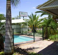 Banjos Overnight  Holiday Units - Surfers Paradise Gold Coast
