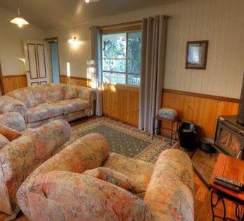 Accommodation Creek Cottages - Surfers Paradise Gold Coast 3
