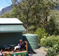 Cave Rock Cottages - Surfers Paradise Gold Coast