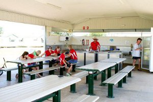 Hughenden Allen Terry Caravan Park - Surfers Paradise Gold Coast 1