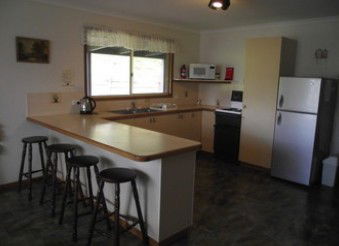 Ty-ar-y-bryn - Holiday Home - Surfers Paradise Gold Coast 3