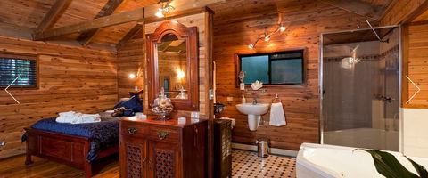 The Mouses House - Rainforest Retreat - Surfers Paradise Gold Coast 1