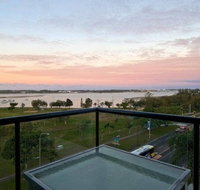 Aqualine Apartments - Surfers Paradise Gold Coast