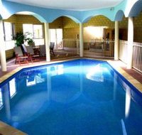 Inn the Tuarts Guest Lodge - Surfers Paradise Gold Coast