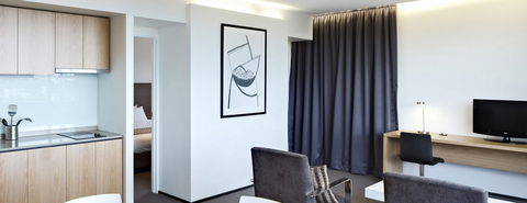 Atura Dandenong - Surfers Paradise Gold Coast 2