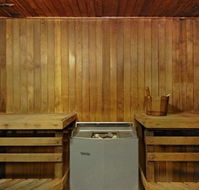 Golden Shores Holiday Club - Surfers Paradise Gold Coast