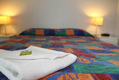 Ambassador Apartments Holiday Units - Surfers Paradise Gold Coast 3