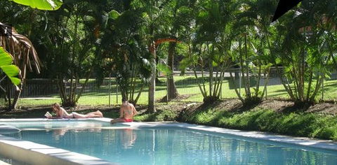 Base Airlie Beach Resort - Surfers Paradise Gold Coast 1