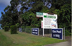 Emeraldene Inn & Eco-Lodge - Surfers Paradise Gold Coast 0