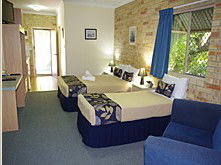 Emeraldene Inn & Eco-Lodge - Surfers Paradise Gold Coast 3