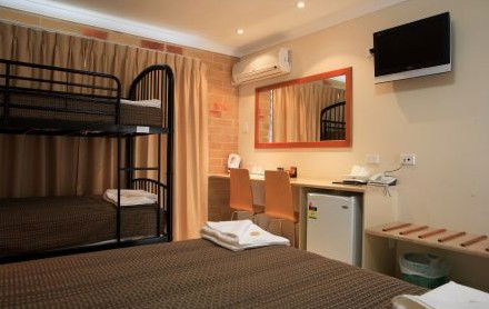 Emerald Central Palms Motel - Surfers Paradise Gold Coast 3