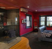 Oakdene Vineyards Guesthouse - Surfers Paradise Gold Coast