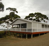 Oyster Bay Retreat - Surfers Paradise Gold Coast