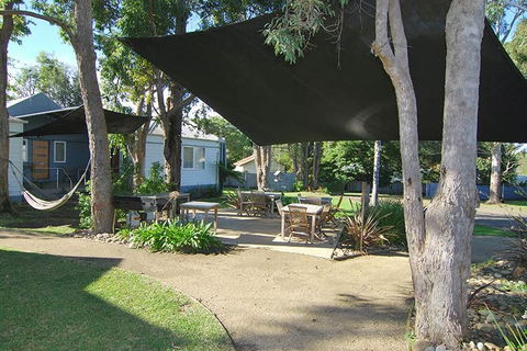 Huskisson Holiday Cabins - Surfers Paradise Gold Coast 3