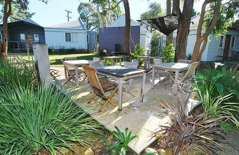 Huskisson Holiday Cabins - Surfers Paradise Gold Coast 4