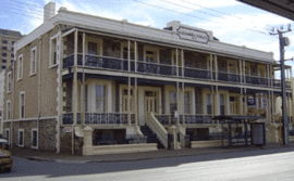Glenelg Beach Hostel - Surfers Paradise Gold Coast