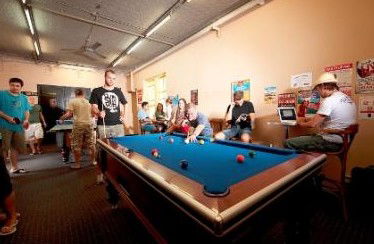 Maze Backpackers And Cb Hotel - Surfers Paradise Gold Coast 5