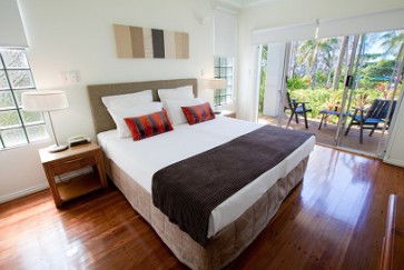 Beaches At Port Douglas - Surfers Paradise Gold Coast 1