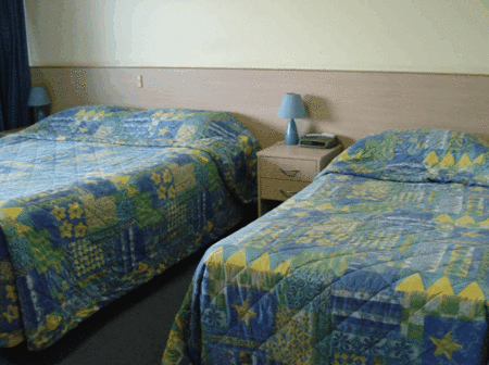 Oxley Motor Inn - Surfers Paradise Gold Coast 2