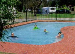 Swan Hill Riverside Caravan Park - Surfers Paradise Gold Coast 3