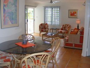 Port Douglas Outrigger Apartments - Surfers Paradise Gold Coast 2