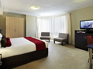 The Swanston Hotel Melbourne, Grand Mercure - Surfers Paradise Gold Coast 3