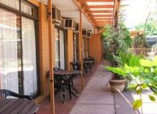 Desert Rose Inn - Surfers Paradise Gold Coast 0