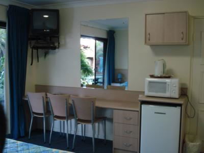 Oxley Motor Inn - Surfers Paradise Gold Coast 5