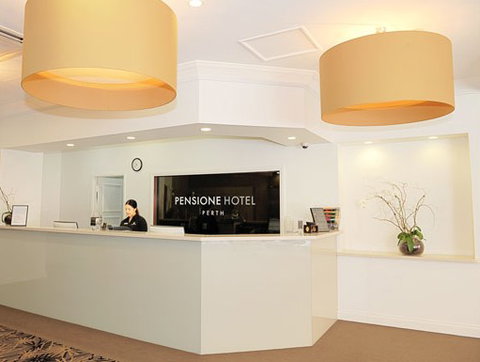 Pensione Hotel Perth - Surfers Paradise Gold Coast 3