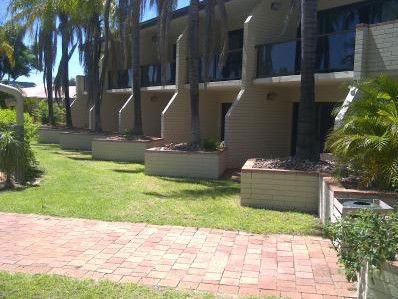 All Seasons Oasis Alice Springs - Surfers Paradise Gold Coast 2