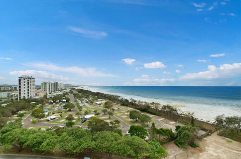 Key Largo Maroochydore - Surfers Paradise Gold Coast 5