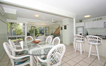 Coral Beach Noosa Resort - Surfers Paradise Gold Coast 3