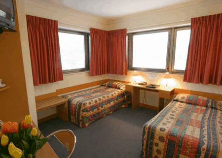 Hotel George Williams - Surfers Paradise Gold Coast 1