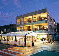 Marine Boutique Beachfront Apartments - Surfers Paradise Gold Coast