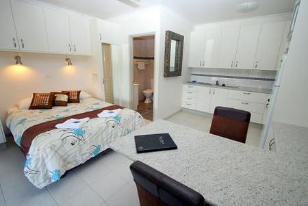 Coral Point Lodge - Surfers Paradise Gold Coast 0