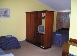 Rest Point Motel - Surfers Paradise Gold Coast 2