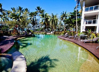 Port Douglas Beachfront Terraces - Surfers Paradise Gold Coast 3