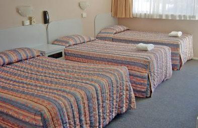 Forster Palms Motel - Surfers Paradise Gold Coast 4
