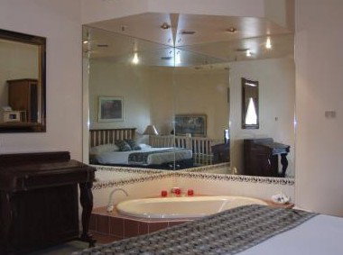 Monte Pio Motor Inn - Surfers Paradise Gold Coast 2