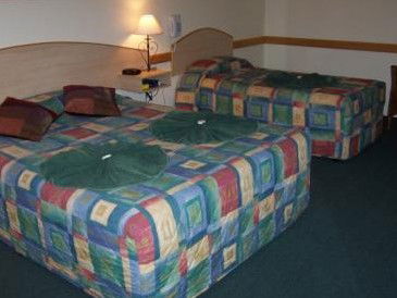 Golden Harvest Motel - Surfers Paradise Gold Coast 1