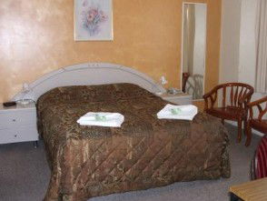 Chadstone Executive Motel And Serviced Apartments - Surfers Paradise Gold Coast 2