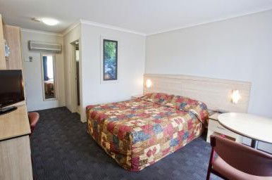 Flinders ACT Surfers Paradise Gold Coast