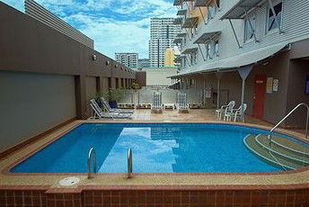 Darwin Central Hotel - Surfers Paradise Gold Coast 3