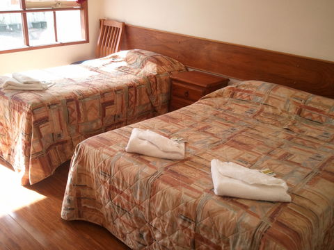 Beaconsfield Lodge Motel - Surfers Paradise Gold Coast 0